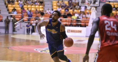 Metros derrotan Leones y empatan en primer lugar