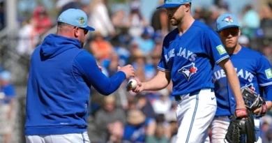 Azulejos de Toronto amplían contratos del mánager Schneider y del gerente general Atkins