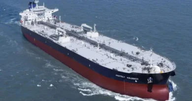 Petrolero ruso llega a Cuba con ayuda humanitaria Petrolero ruso llega a Cuba con ayuda humanitaria