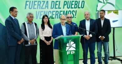 FP afirma que el gobierno del PRM infla cifras de obras mientras ejecuta proyectos de alto costo y baja calidad