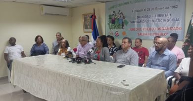 Gremios de salud reclaman aumento salarial para sector del área administrativa