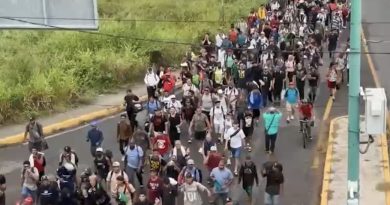 Sale de Chiapas caravana migrante “Sueños sin fronteras”; es la cuarta en lo que va del año Sale de Chiapas caravana migrante “Sueños sin fronteras”; es la cuarta en lo que va del año