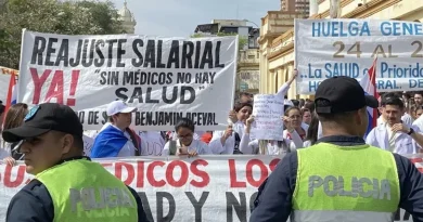 Huelga médica en Paraguay terminó sin acuerdo y con renuncias masivas de especialistas