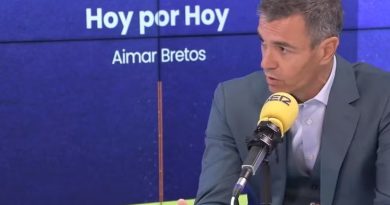 Sánchez comenta adelanto electoral y visita de rey a Ceuta Sánchez comenta adelanto electoral y visita de rey a Ceuta