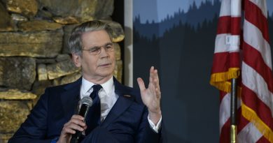 El jefe del Tesoro de EE.UU. afirma que la estrategia de Washington es «asfixiar» a Irán