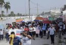 Residentes de Las Flores marchan para exigir terrenos para construcción de escuela