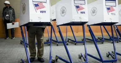 Cinco mil dólares por cada voto Cinco mil dólares por cada voto