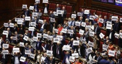 Oposición italiana rechaza reforma electoral y anuncia impugnaciones Oposición italiana rechaza reforma electoral y anuncia impugnaciones