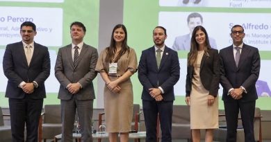 Panel “Capital para cerrar el ciclo: financiamiento circular y azul en República Dominicana” Panel “Capital para cerrar el ciclo: financiamiento circular y azul en República Dominicana”