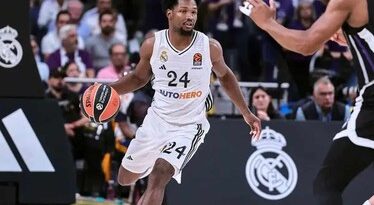 Actuación destacada de Andrés Feliz en la Euroliga Actuación destacada de Andrés Feliz en la Euroliga