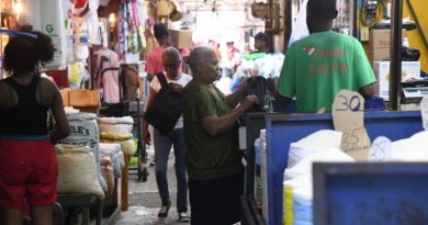 Amas de casa expresan preocupación por encarecimiento de alimentos Amas de casa expresan preocupación por encarecimiento de alimentos