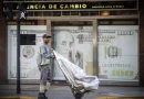 Economía argentina sufre sostenida fuga de capitales