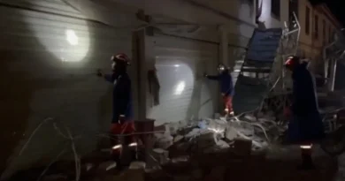 Nuevas réplicas sacuden China, tras terremoto de magnitud 7.0 Nuevas réplicas sacuden China, tras terremoto de magnitud 7.0
